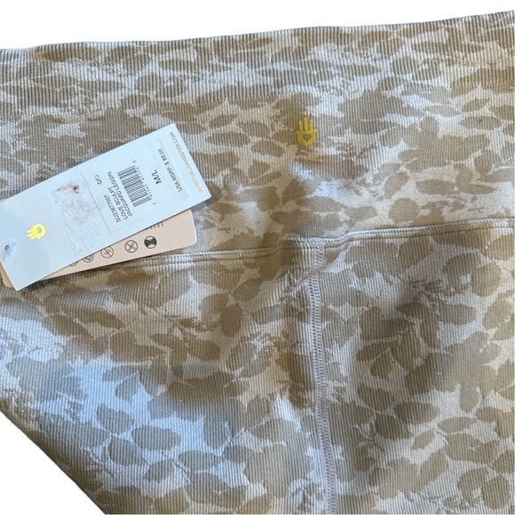 NWT Spiritual Gangster Love Sculpt Jacquard Leggings -XS/S and M/L - Picture 7 of 8